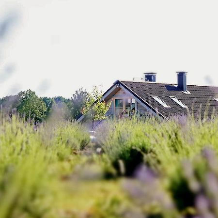 Lavender Village Kiemeliai Buitenkant foto
