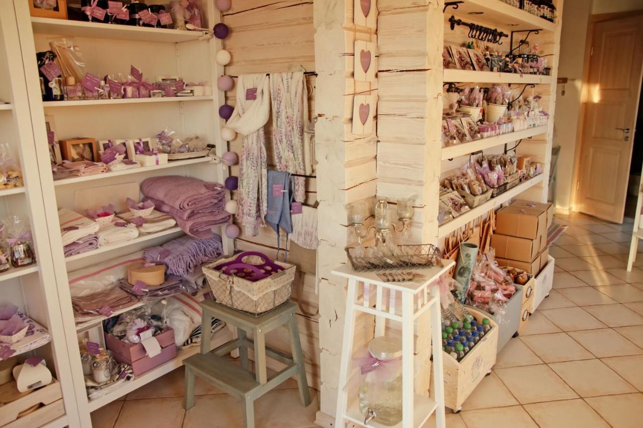 Lavender Village Kiemeliai Buitenkant foto